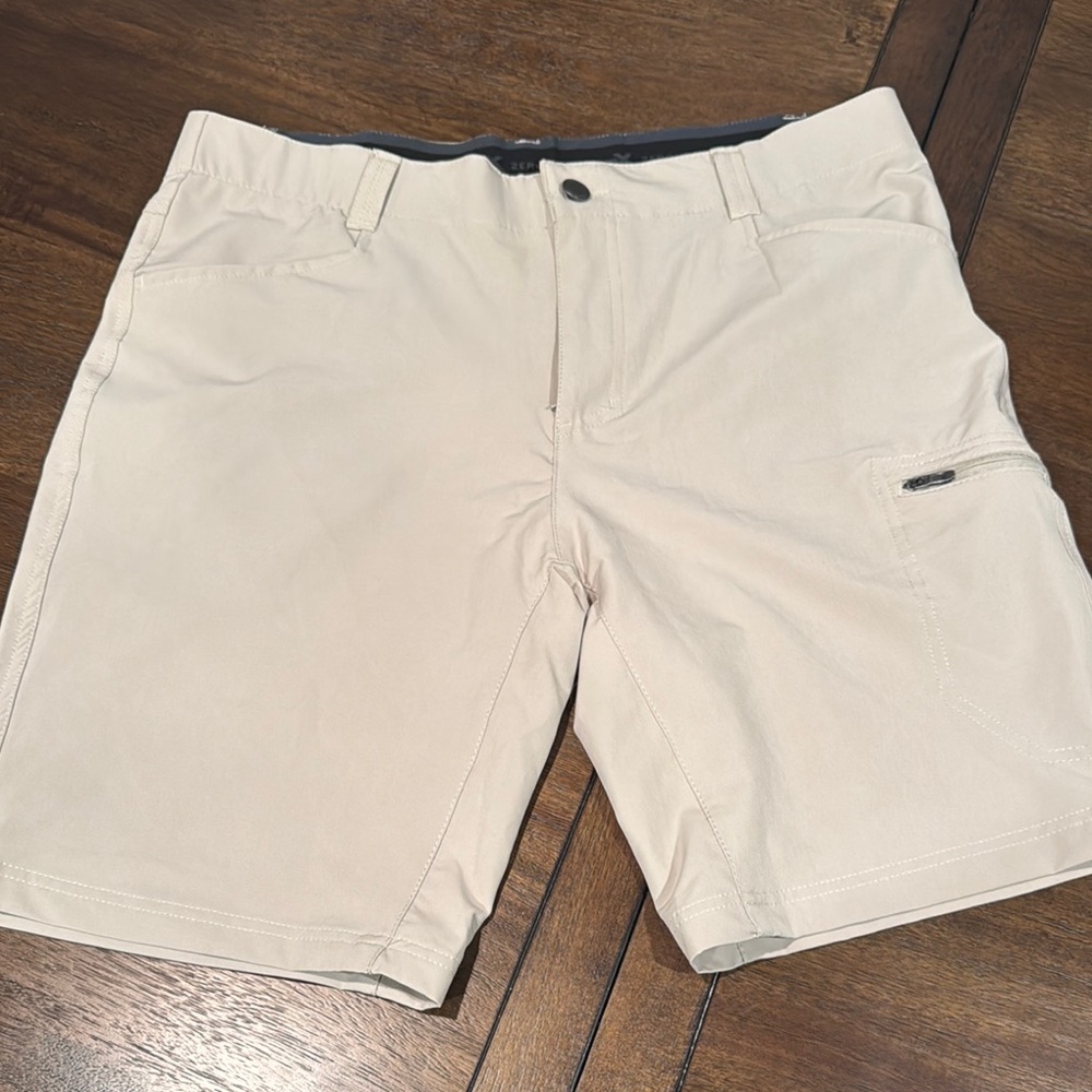 Men's Beige Cargo Shorts